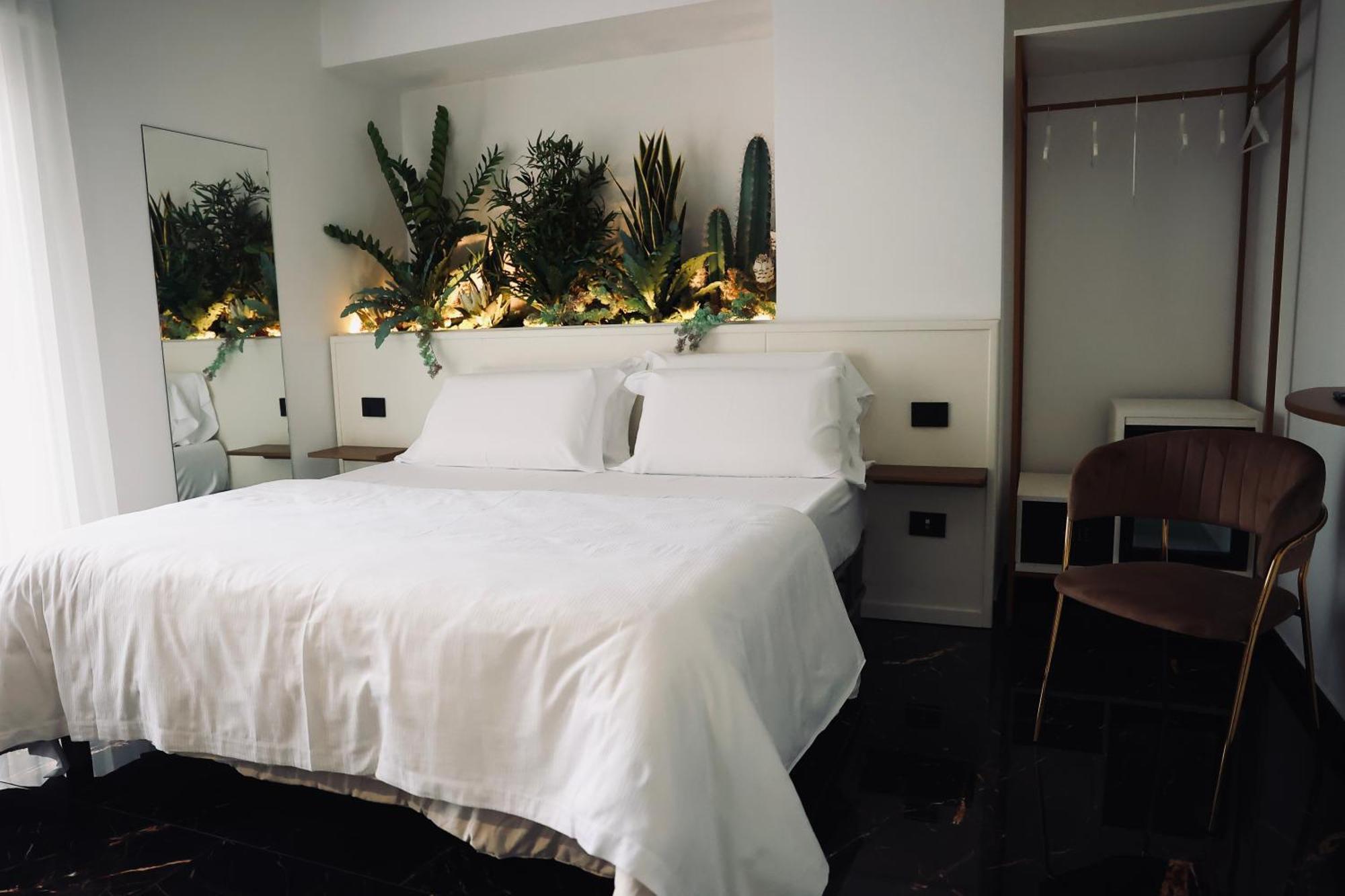 Hotel Max Aversa Buitenkant foto